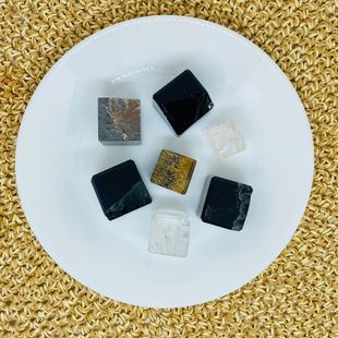 Лот №4 - бій кам'яних кубів УЦІНКА lot4 фото