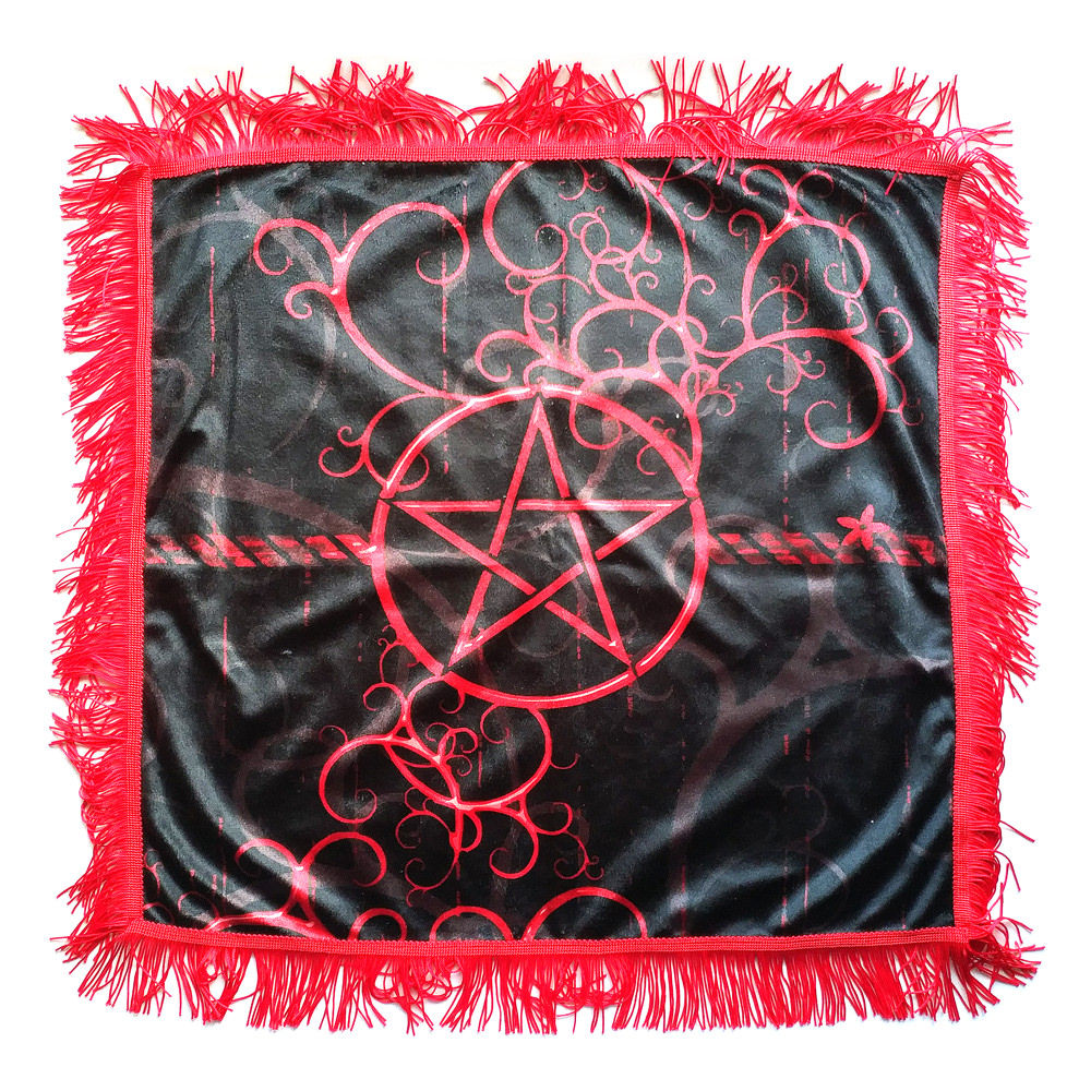 tablecloth-red-pentagram