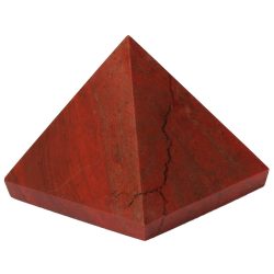Пирамида из красной яшмы
